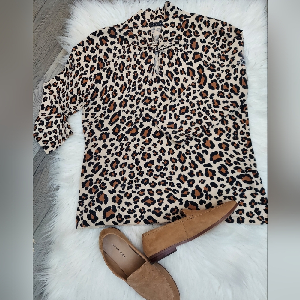 August Silk brand sz M